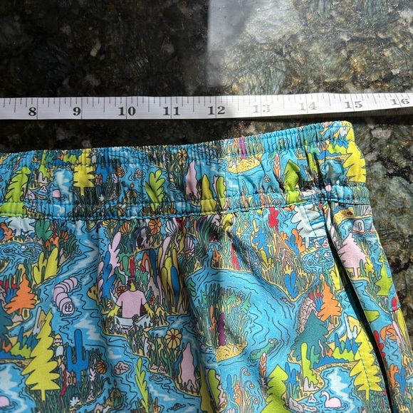 Fielder by Bonobos hybrid short/swim trunks. Zip pocket. Mesh lined. EUC. Fun - Picture 11 of 12